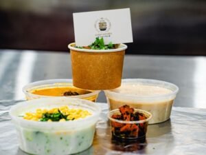 MEDIUM - 6 ROTI TIFFIN