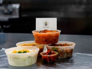 SMALL - 4 ROTI TIFFIN